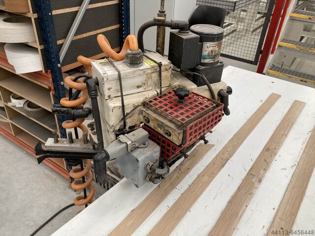 Máquina de colagem de bordas IMA HKA