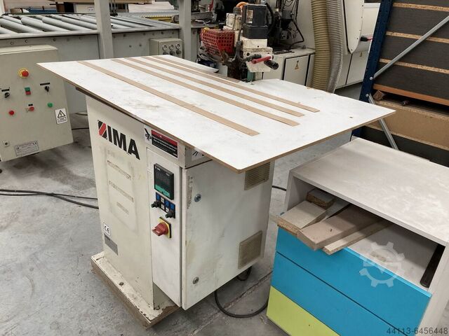 Máquina de colagem de bordas IMA HKA