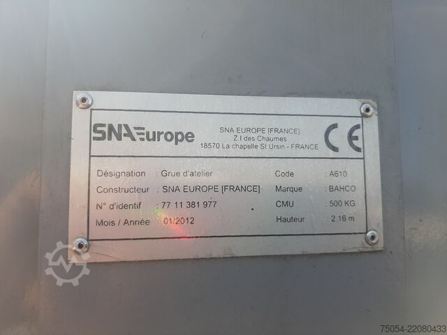 Emelőgép sonstige Lift für Akku Elektrofahrzeuge mit Kran