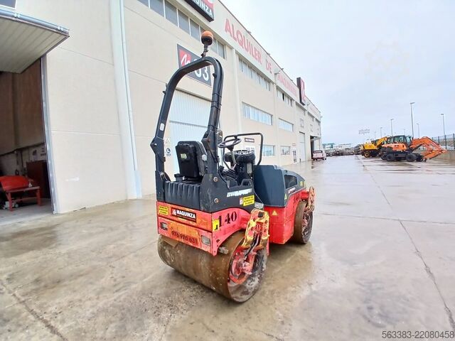 Henger BOMAG BW120AD4