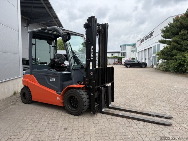 Elektrische vorkheftruck met 4 wielen Toyota 8 FBMT 50, 280h!