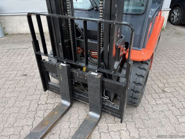 Elektrische vorkheftruck met 4 wielen Toyota 8 FBMT 50, 280h!
