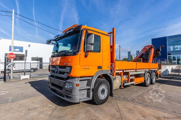 Laadplatform MERCEDES ACTROS 2636 K-MP3 + EFFER 305/8S