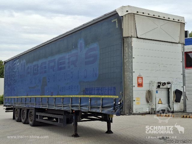 Nyitott ponyvás félpótkocsi Schmitz Cargobull Curtainsider Mega