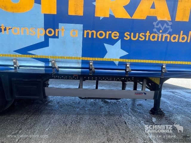 Open semitrailer with tarp Schmitz Cargobull Semitrailer Curtainsider Mega