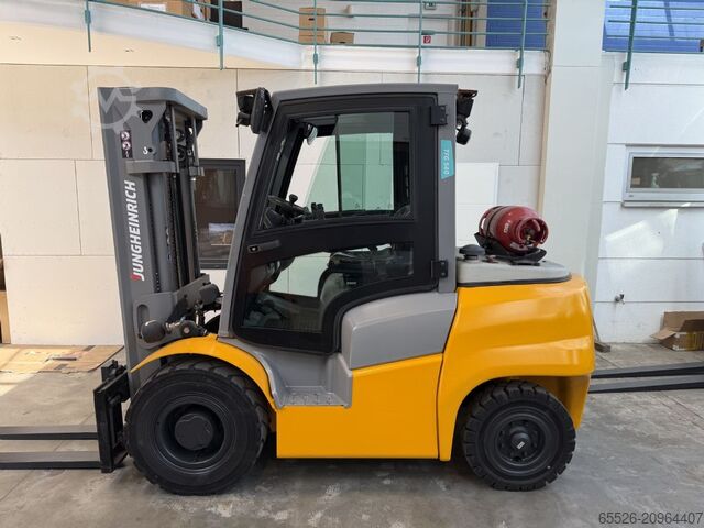 Carrello elevatore GPL Jungheinrich TFG 540 / Kabine / 1460 Std.