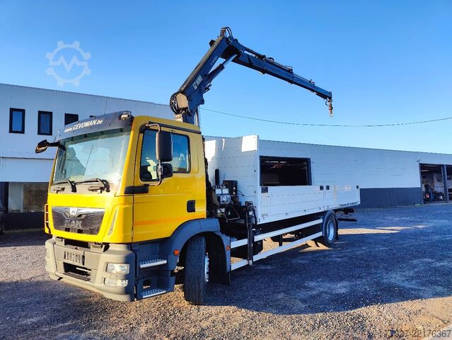 Lastplattform MAN TGM 18.250 Open box + HIAB 166-3