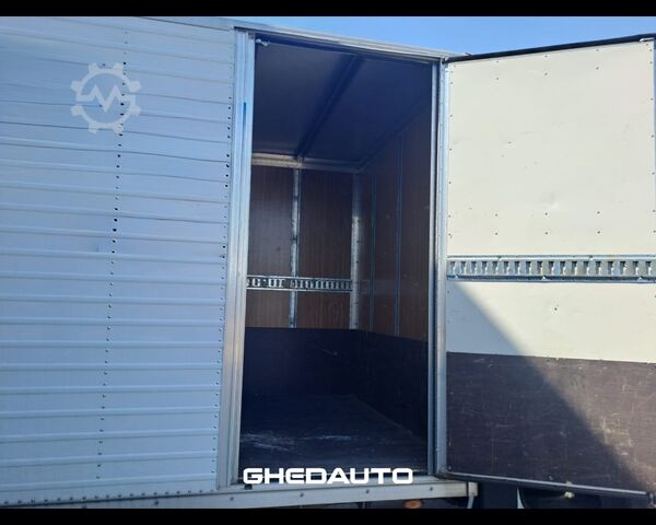 Minibus IVECO 35C14H BOX