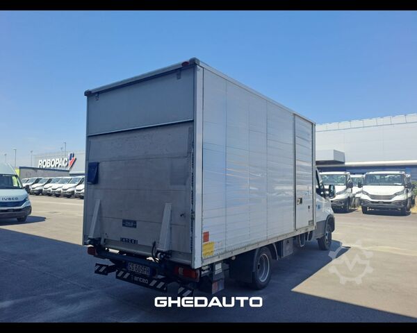 Minibus IVECO 35C14H BOX + SPONDA
