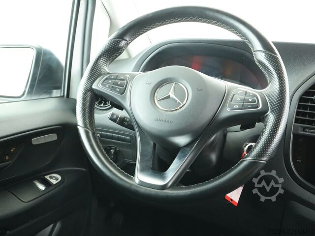 Duba panelată Mercedes-Benz Vito 114 CDI Kasten Lang AHK AUT DynLicht Kam.