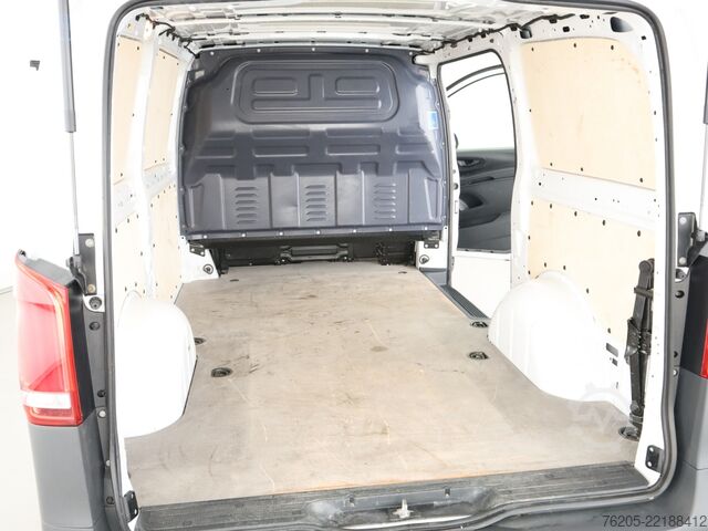 Duba panelată Mercedes-Benz Vito 114 CDI Kasten Lang AHK AUT DynLicht Kam.