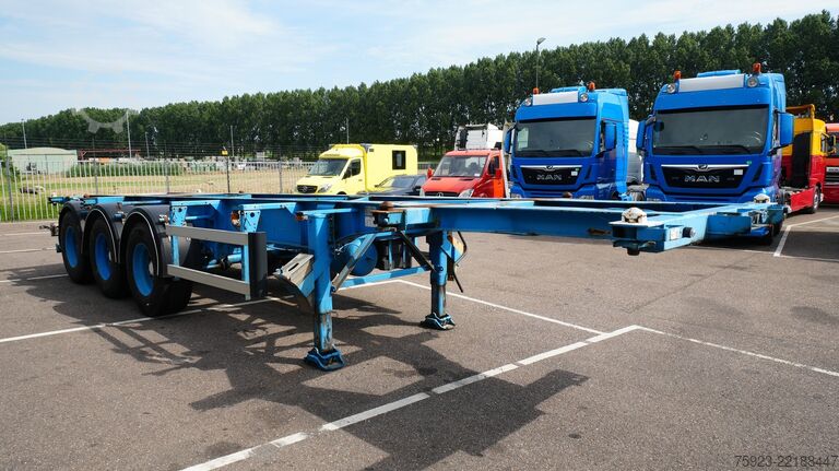 Konteyner taşımacılığı Groenewegen 3 Axle container chassis 20/30ft
