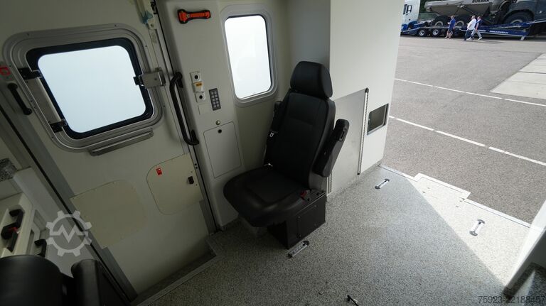 Araba taşıyıcı panelvan Mercedes-Benz SPRINTER 519CDI Ambulance