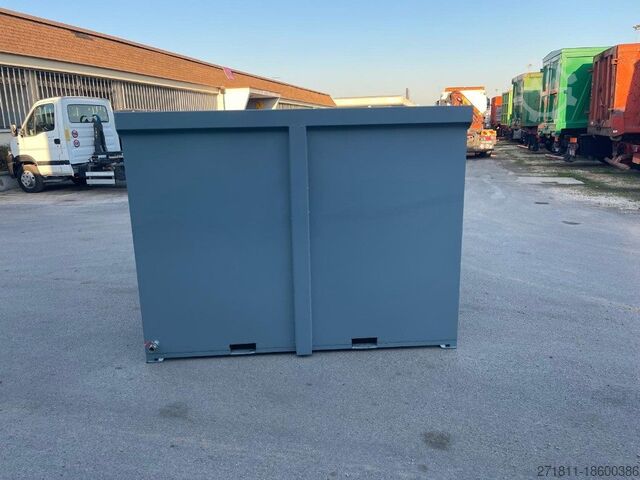 Container cu cârlig  CONTENITORE PER RIFIUTI CON FODERI PER MULETTO