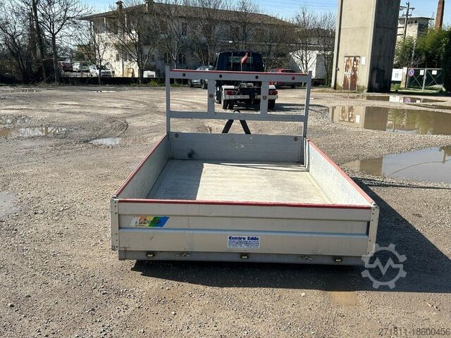 Container cu cârlig  CONTAINER USATO SCARRABILE A PIANALE