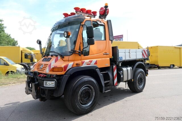 Camion basculante trilateral unimog 405/12 U 400 KLIMA AHK Variopilot