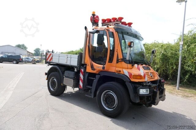 Camion basculante trilateral unimog 405/12 U 400 KLIMA AHK Variopilot