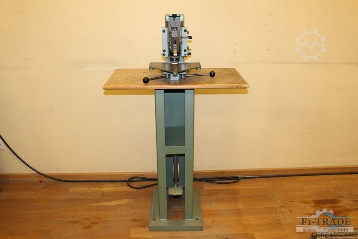 Mašina za izvlačenje uglova BEIER EZf