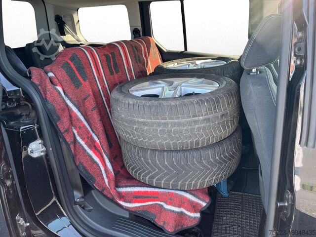 Minibus Ford Grand Tourneo Connect Titanium 7-Sitzer Klima Pano Kamera Verkauf nur an Gewerbe