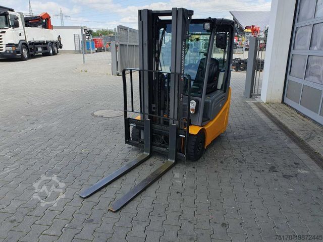 Voorlader vorkheftruck JUNGHEINRICH EFG 215 / Triplex 4.25m / SS / nur 1.680h / 2021