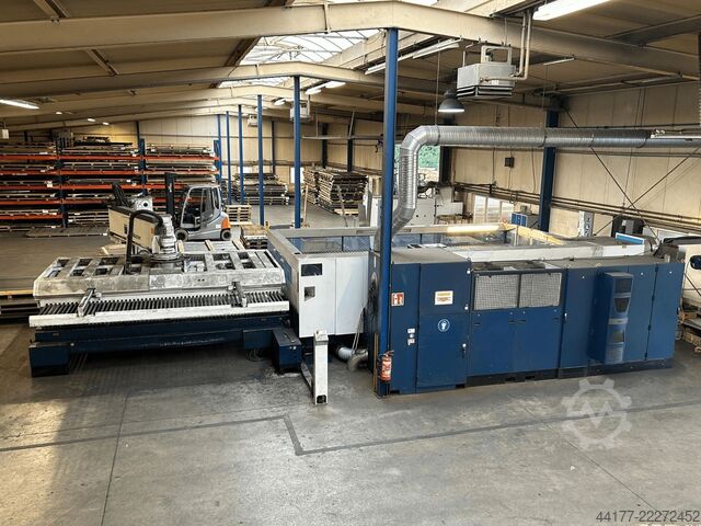 Maszyna do cięcia laserowego Trumpf TruLaser 3040 mit LiftMaster