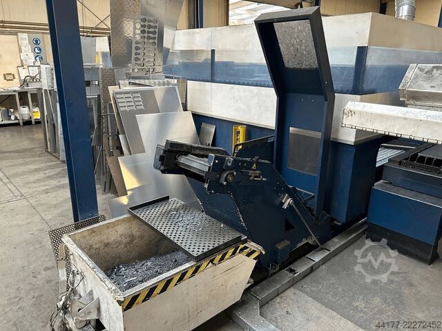 Maszyna do cięcia laserowego Trumpf TruLaser 3040 mit LiftMaster