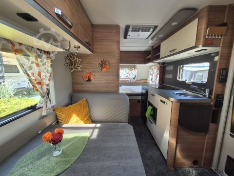 Wohnwagen Weinsberg CaraOne 420 QD Sondermodell HOT Edition