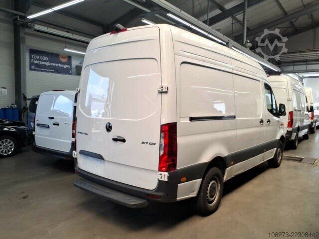 Varevogn Mercedes-Benz Sprinter 317 CDI,L2H2,Automatik,Kamera,Navi
