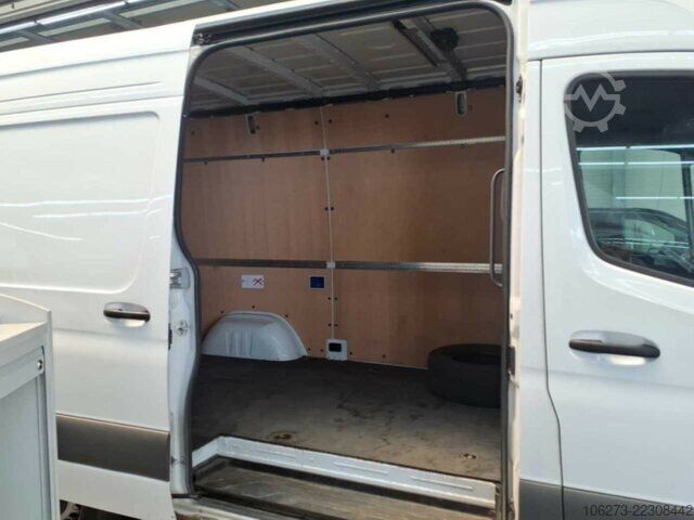 Varevogn Mercedes-Benz Sprinter 317 CDI,L2H2,Automatik,Kamera,Navi