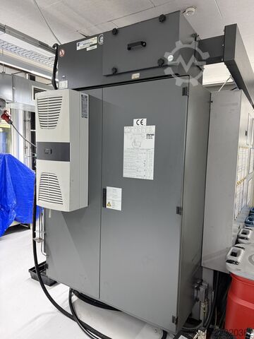 Universal-Bearbeitungszentrum CHIRON FZ 15 K S 5 AXIS