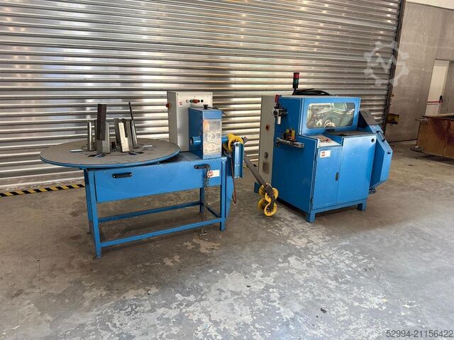 Cirkel- en schuurmachines voor koudzagen Clavel TA177 automatic cutting of metal reinforced hoses