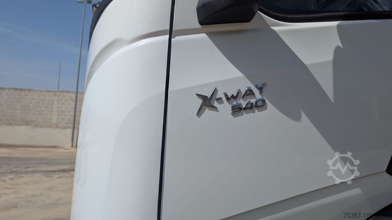 Camion cu cârlig IVECO XWAY 260S54