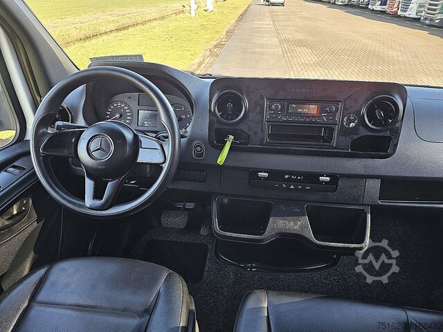 Bőrönd MERCEDES-BENZ SPRINTER 314 Bakwagen Deuren!