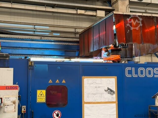 Robot industrial Cloos Qirox Roboter auf Hochfahrbahn