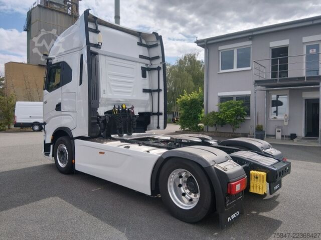 Standaard trekker Iveco S-Way AS 440 S 50 T/FP Standklima Navi
