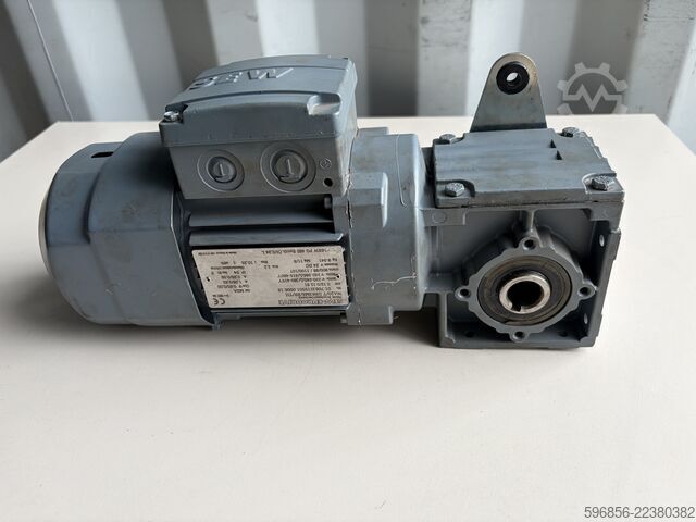  Motoreduktor SEW-Eurodrive WA20/T DRC63M6 0,12 kW 38 obr./min i=10,25 hamulec 24 V DC Motoreduktor SEW-Eurodrive WA20/T DRC63M6 0,12 kW 38 obr./min i=10,25 hamulec 24 V DC