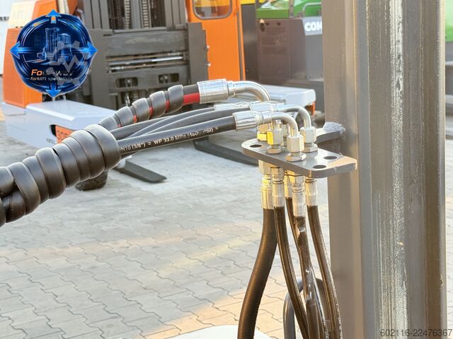 4-way forklift Combilift C5000 XL GAS TRIPLEX 6920 FORK POSITIONE