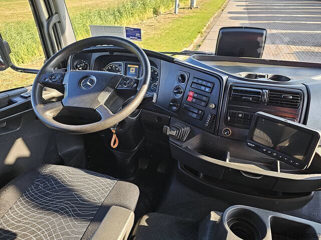 Lastplattform MERCEDES-BENZ ATEGO 1221 4x2 Palfinger 127tkm