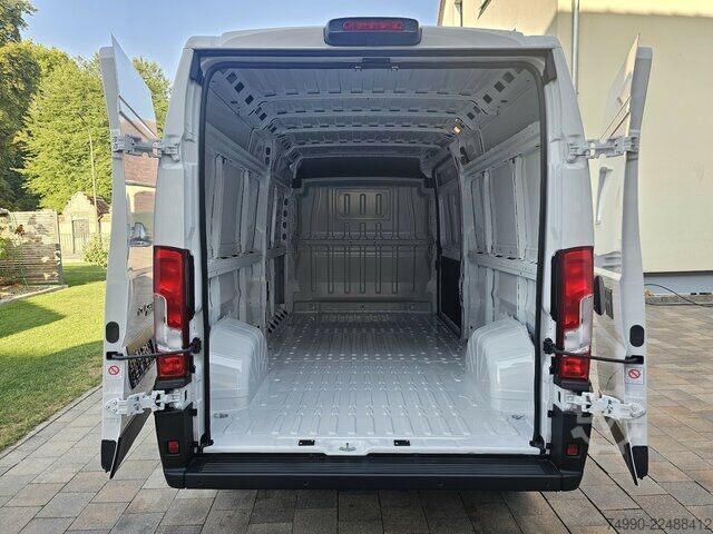 Varevogn Fiat Ducato 35 MAXI L3H2 13m³ 260° 7 TFT Kamera PDC