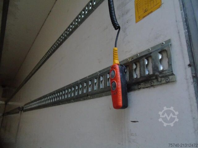 Bőrönd MAN TGM 12.250 + EURO 6 + LIFT + 12T