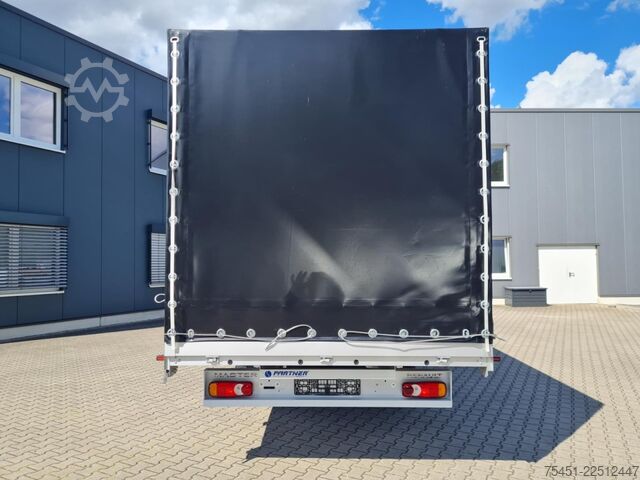 Transporter mit Pritsche & Plane Renault Master 35 Pritsche Schlafkab Schiebe Plane LUFTFEDER