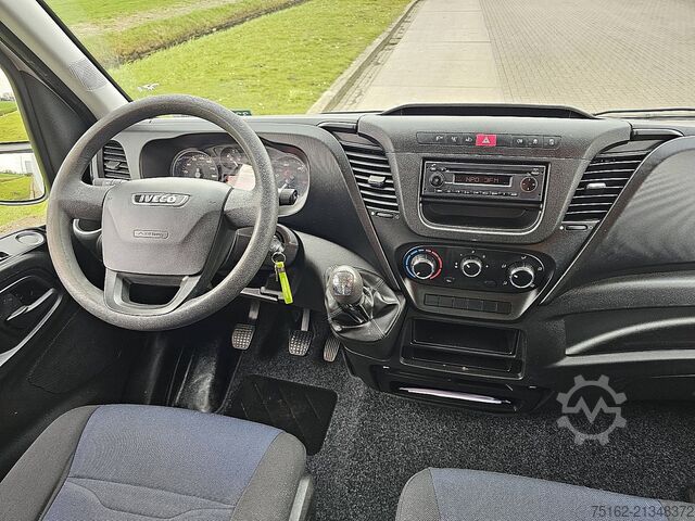 Bavul IVECO DAILY 35S12 Bakwagen Laadklep!