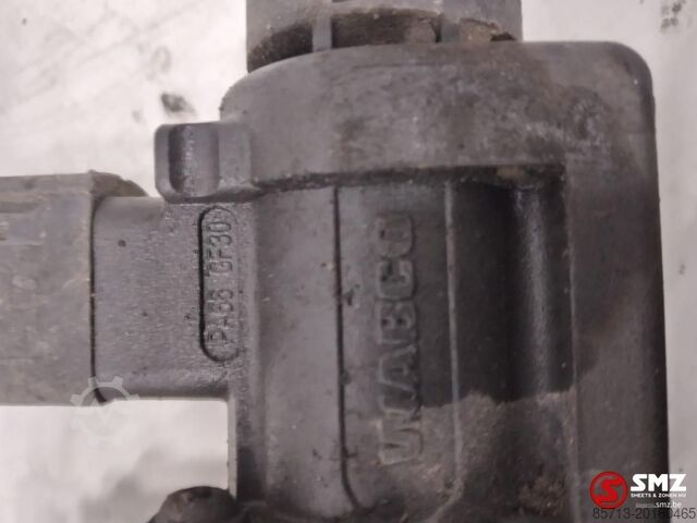 Motorkezelés Mercedes Occ pneumatische klep 3/2 Mercedes Actros MP4 A000
