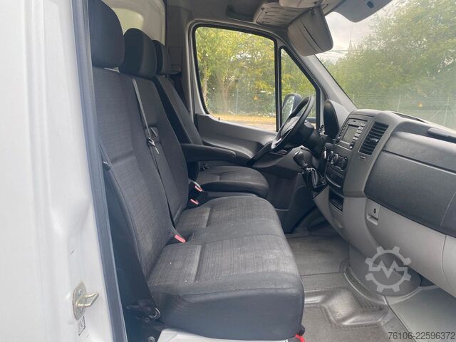 Vrachtwagen met bakwagen MERCEDES-BENZ Sprinter 316 CDI Koffer *Klima*Ahk*Seiten Tür*