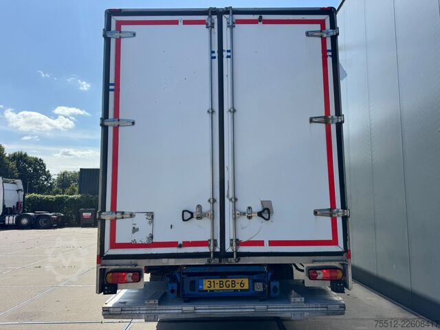Bőrönd Renault D16 / Tail Lift / Euro 6 / TUV: 6-2027 / NL Truck