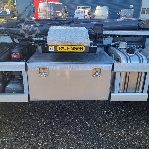 Telehijs last sjouwwagen Renault C440 6x4 - Palfinger