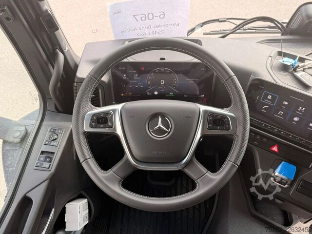 Lastplattform Mercedes-Benz Actros 2548 L 6x2 M-FHS Baustoff-Pritsche FASSI...