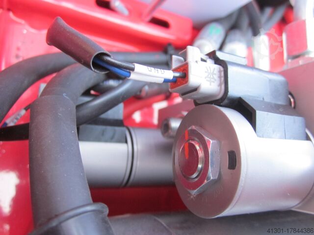 Scherenarbeitsbühne HERED LIFT HC0610E