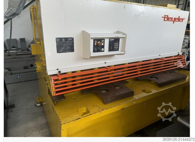 Foarfecă hidraulică tip ghilotină Beyler CP2050/10