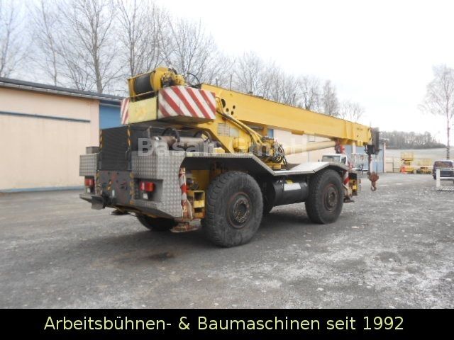 Hochbaukran Coles Cranes 625S, 20T